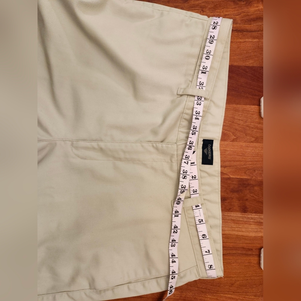 Men's Dockers dress pants - Picture 7 of 11